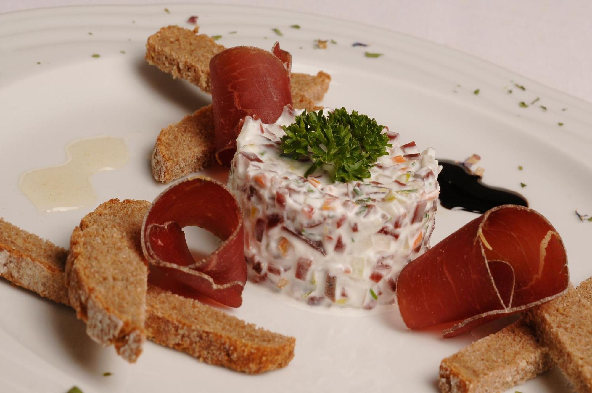 Hotel Restaurant Alpenblick Ernen Ngoại thất bức ảnh